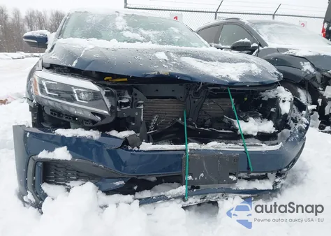 2020 Volkswagen Passat 2.0T R-Line из США, поврежденный, VIN 1VWMA7A38LC027320